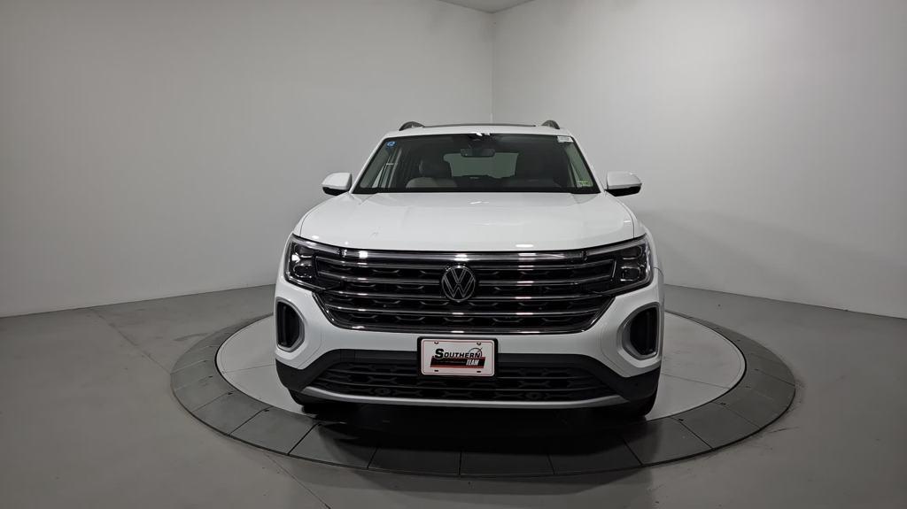 new 2025 Volkswagen Atlas car, priced at $47,052