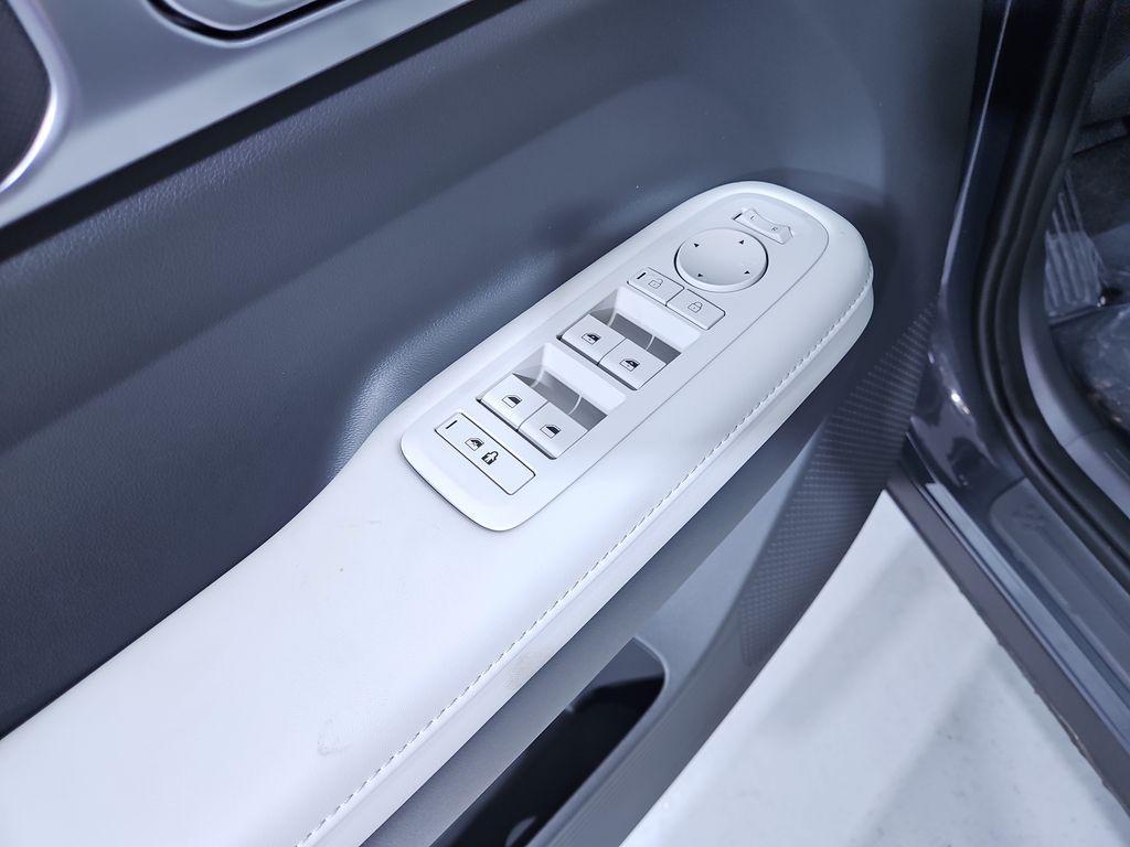 new 2025 Hyundai Santa Fe car, priced at $36,958