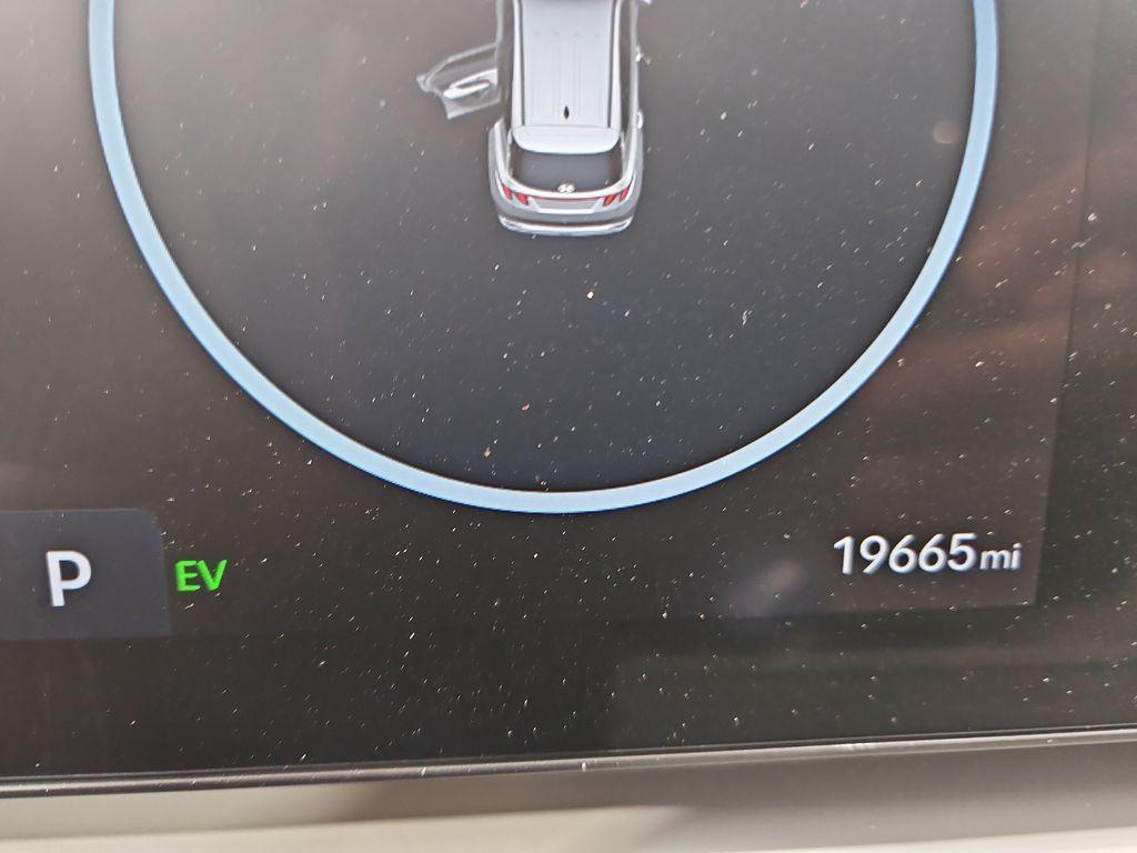 used 2025 Hyundai TUCSON Hybrid car, priced at $32,233