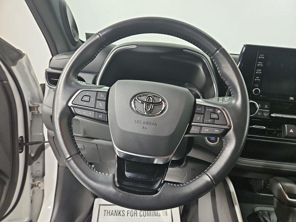 used 2021 Toyota Highlander car, priced at $36,037