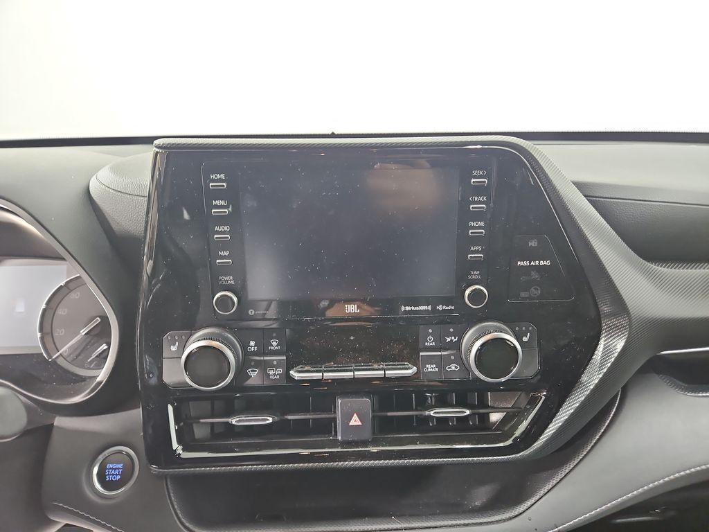 used 2021 Toyota Highlander car, priced at $36,037