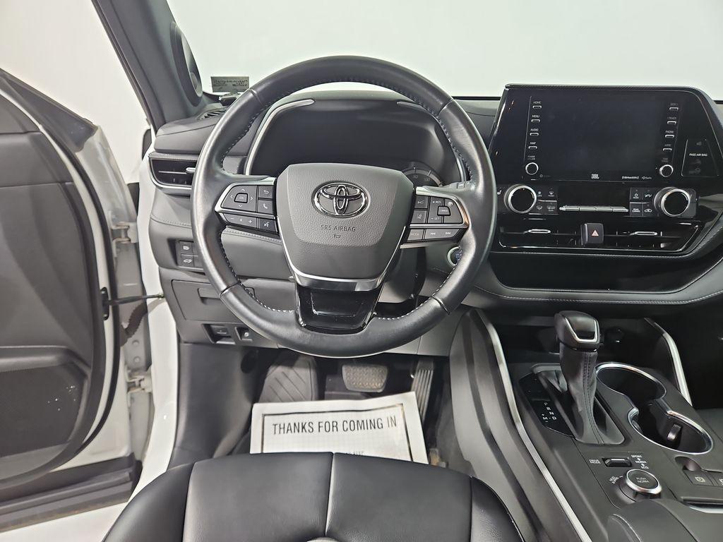 used 2021 Toyota Highlander car, priced at $36,037