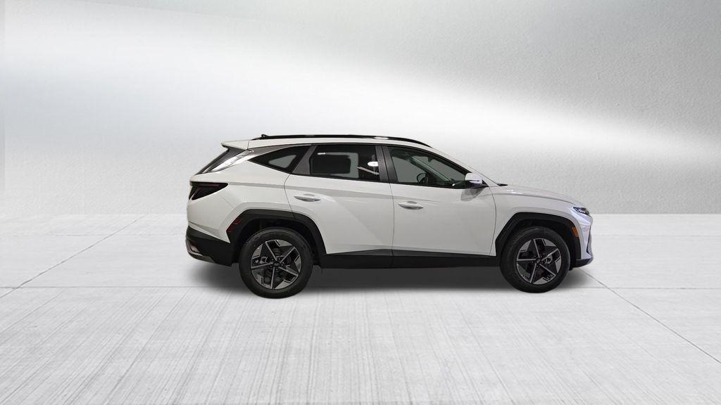 new 2025 Hyundai TUCSON Hybrid car, priced at $36,728