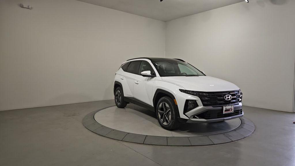 new 2025 Hyundai TUCSON Hybrid car, priced at $35,978