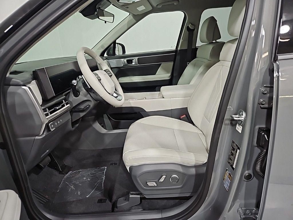 new 2025 Hyundai Santa Fe car, priced at $38,919