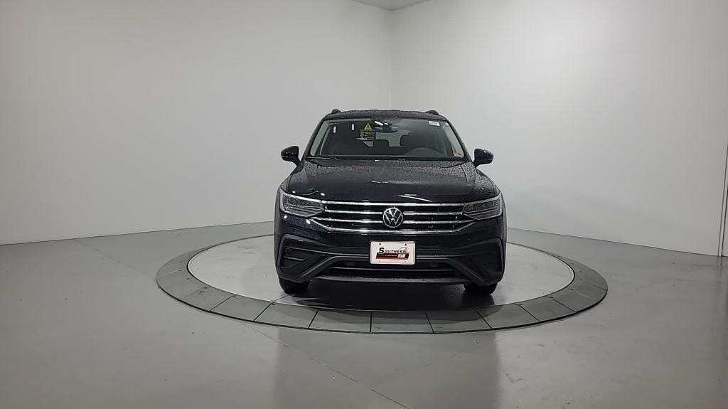 new 2024 Volkswagen Tiguan car, priced at $29,424