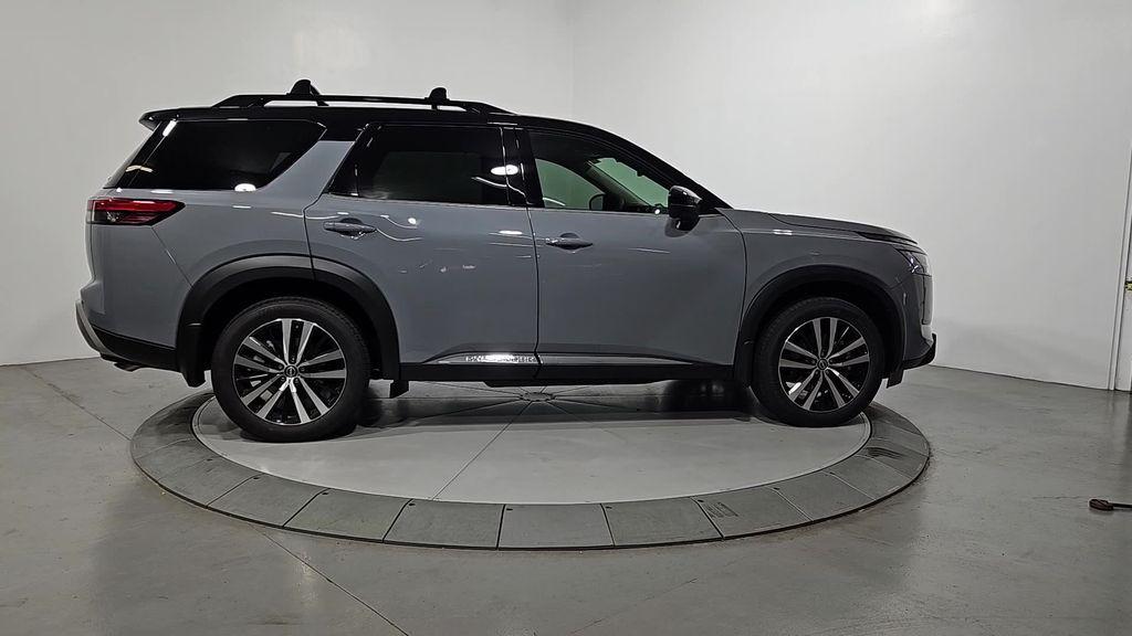 new 2025 Nissan Pathfinder car, priced at $45,615