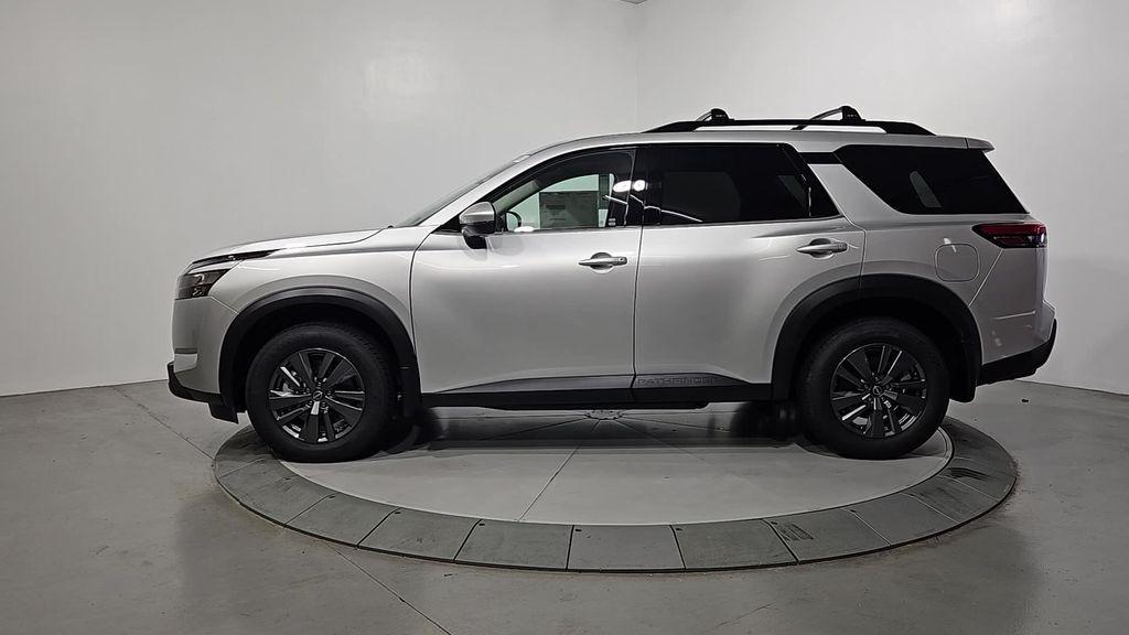 new 2025 Nissan Pathfinder car, priced at $36,170