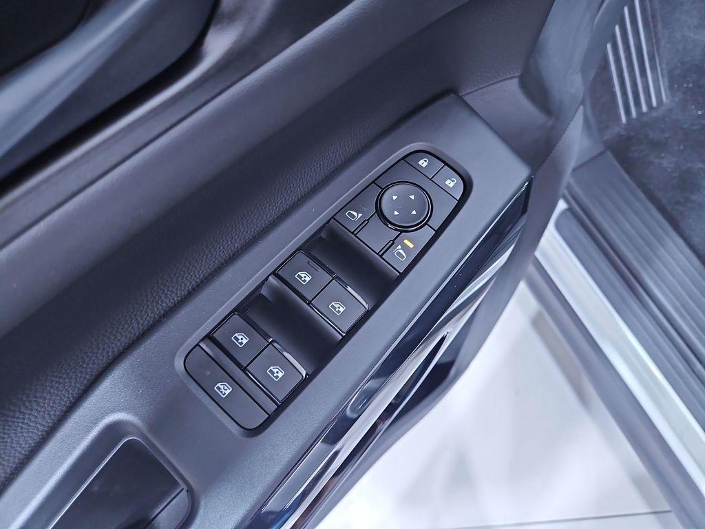 new 2025 Nissan Pathfinder car, priced at $36,170