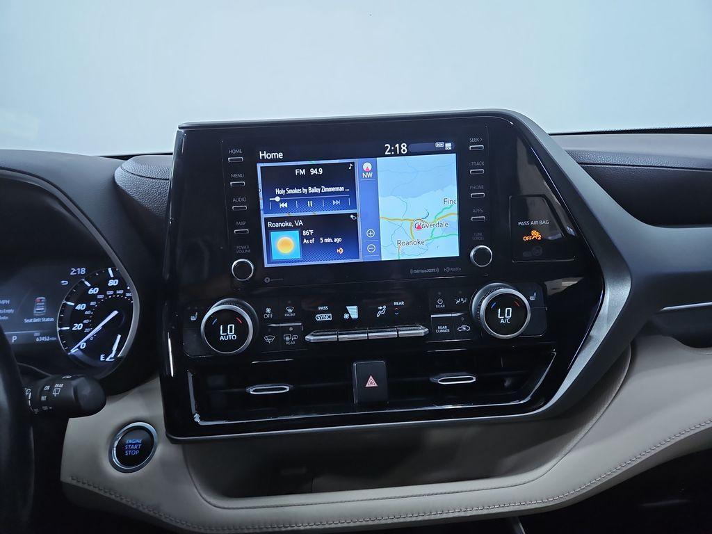 used 2020 Toyota Highlander car, priced at $30,725