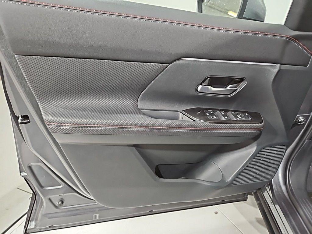 new 2025 Nissan Kicks car, priced at $28,609