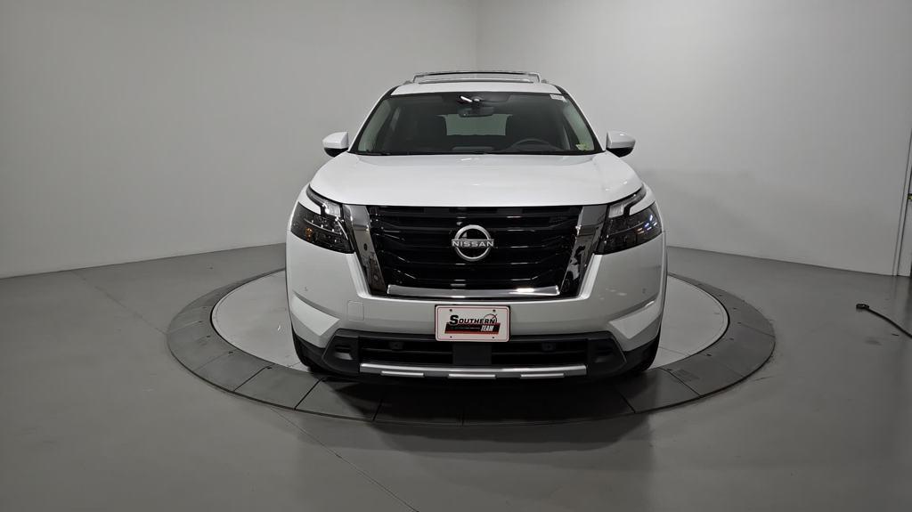 new 2025 Nissan Pathfinder car, priced at $52,036