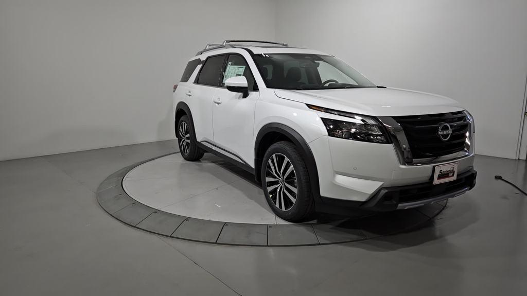 new 2025 Nissan Pathfinder car, priced at $52,036