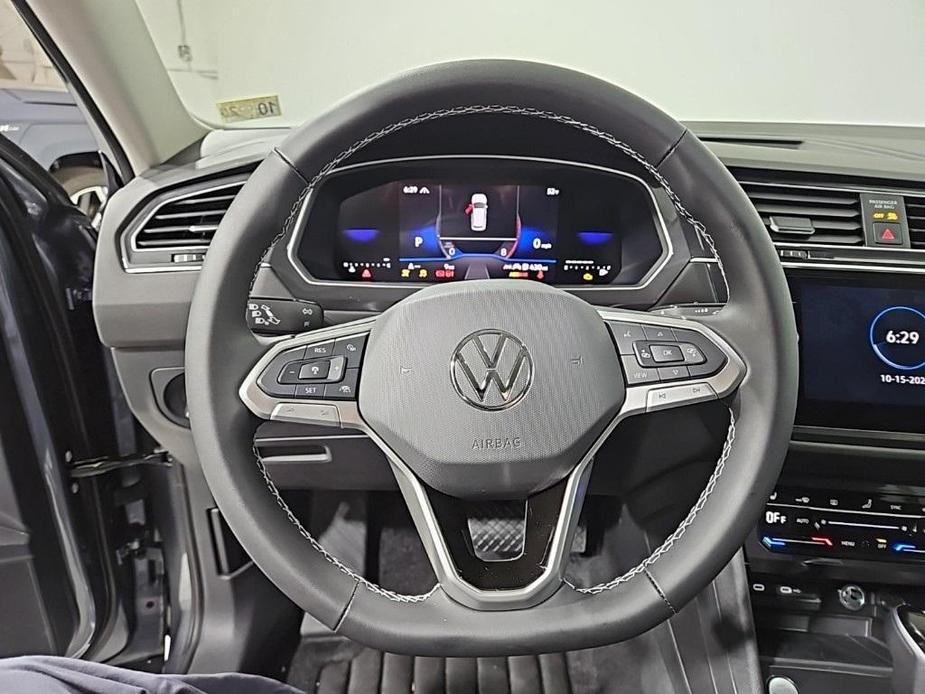 new 2024 Volkswagen Tiguan car, priced at $32,803