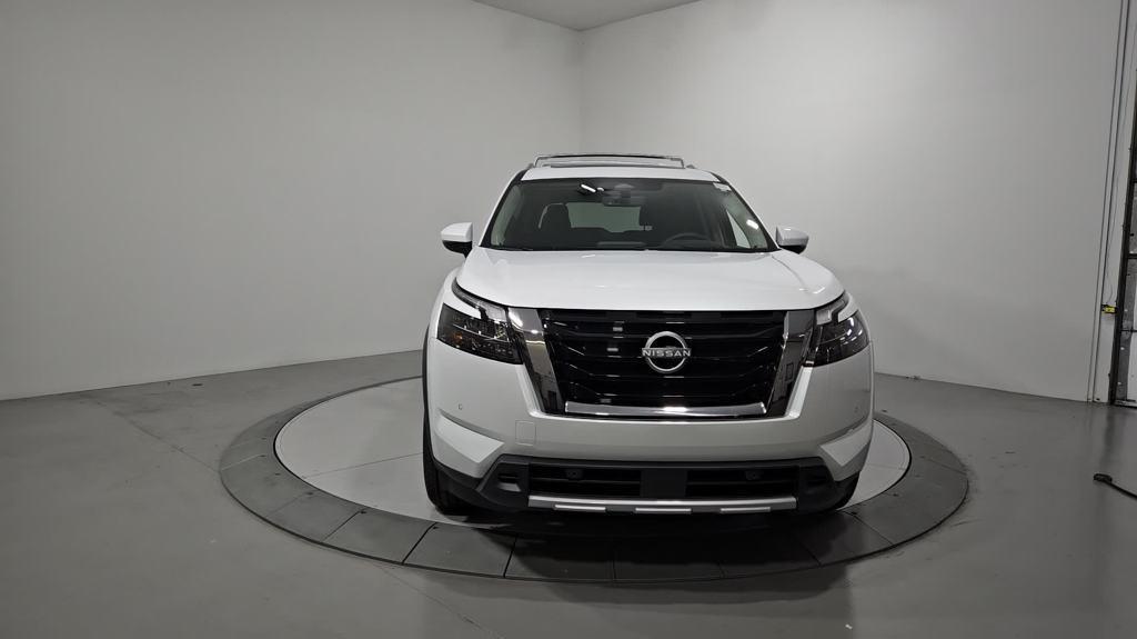 new 2025 Nissan Pathfinder car, priced at $55,133