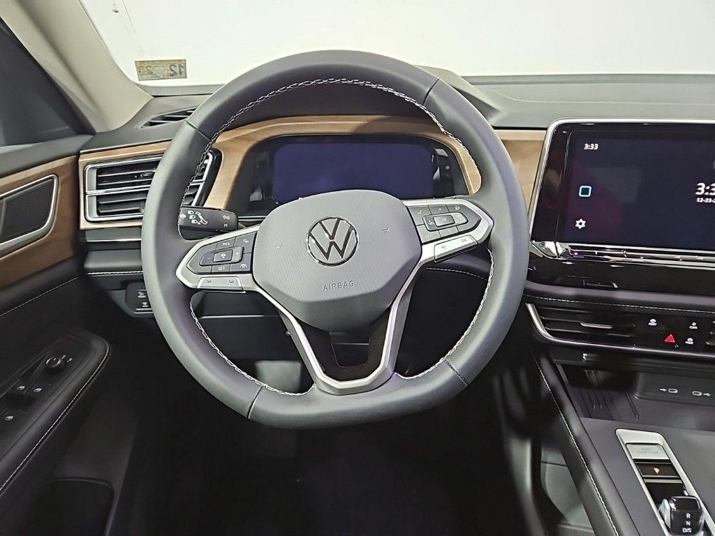 new 2025 Volkswagen Atlas car, priced at $40,993