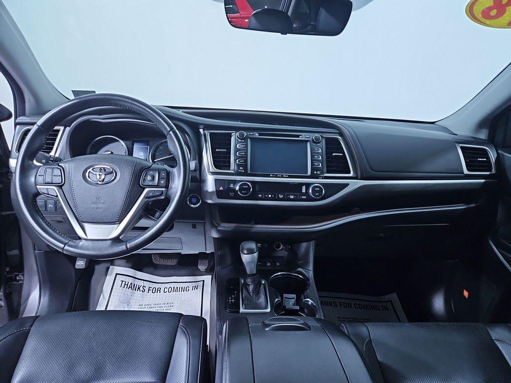 used 2018 Toyota Highlander car, priced at $29,329