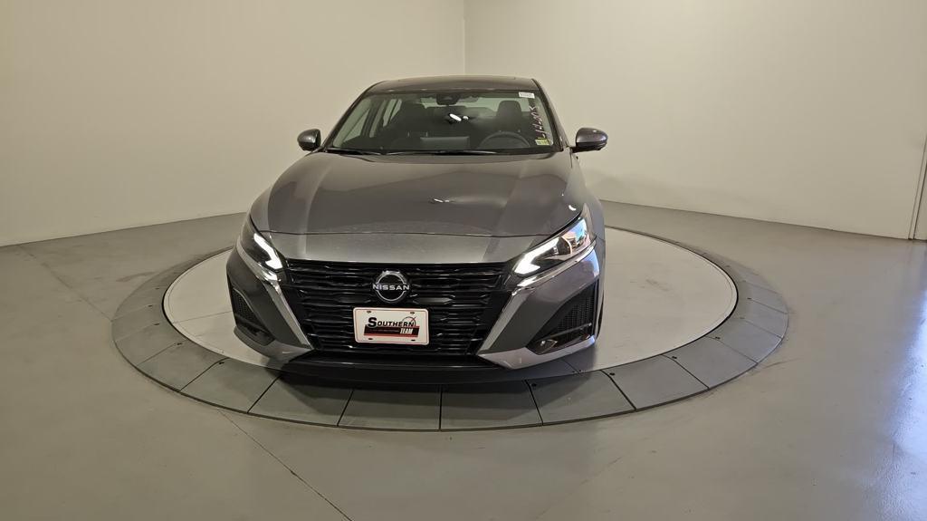 new 2025 Nissan Altima car, priced at $34,023