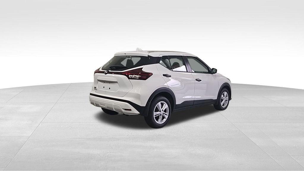 new 2025 Nissan Kicks Play car, priced at $22,757