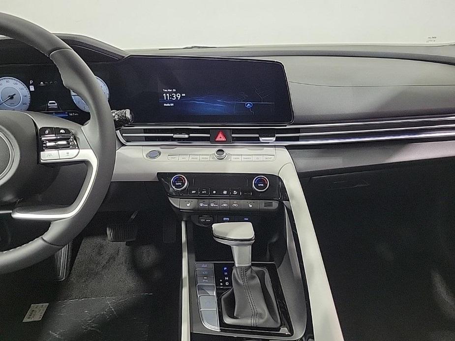 new 2024 Hyundai Elantra car, priced at $26,891