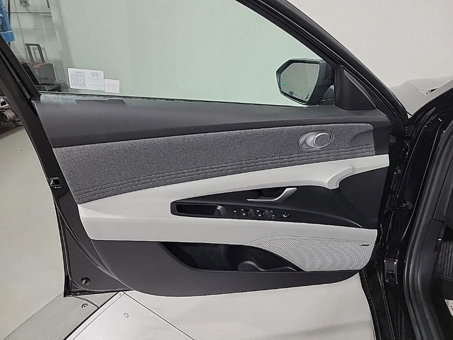 new 2024 Hyundai Elantra car, priced at $26,891