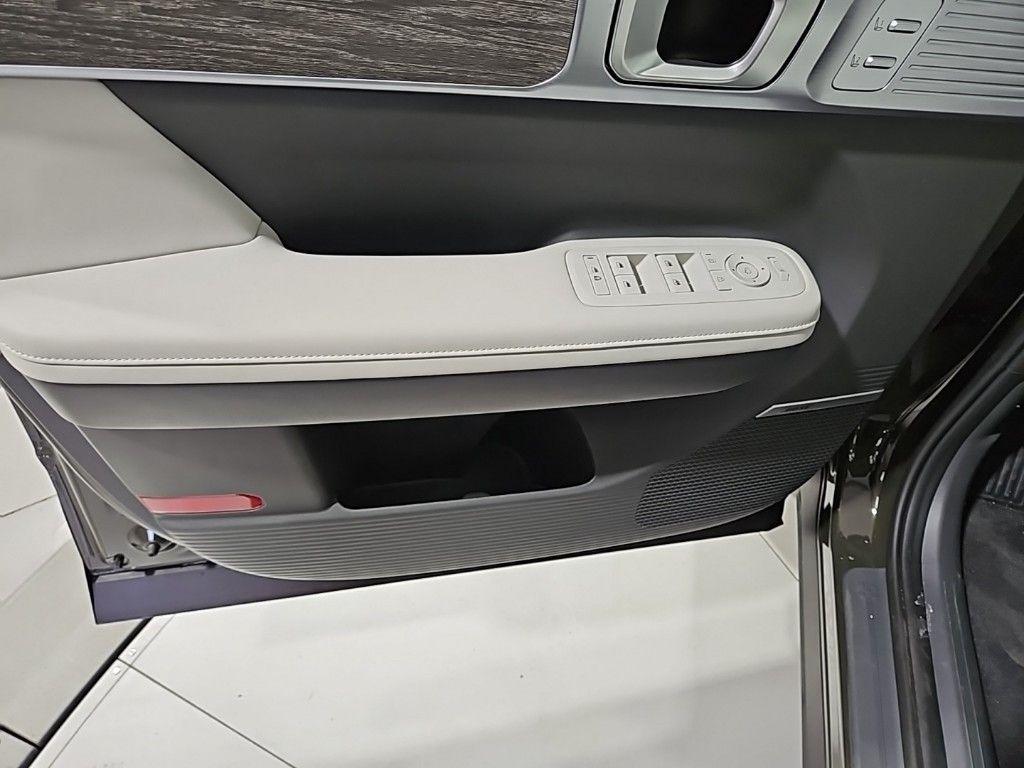new 2025 Hyundai Santa Fe car, priced at $43,692