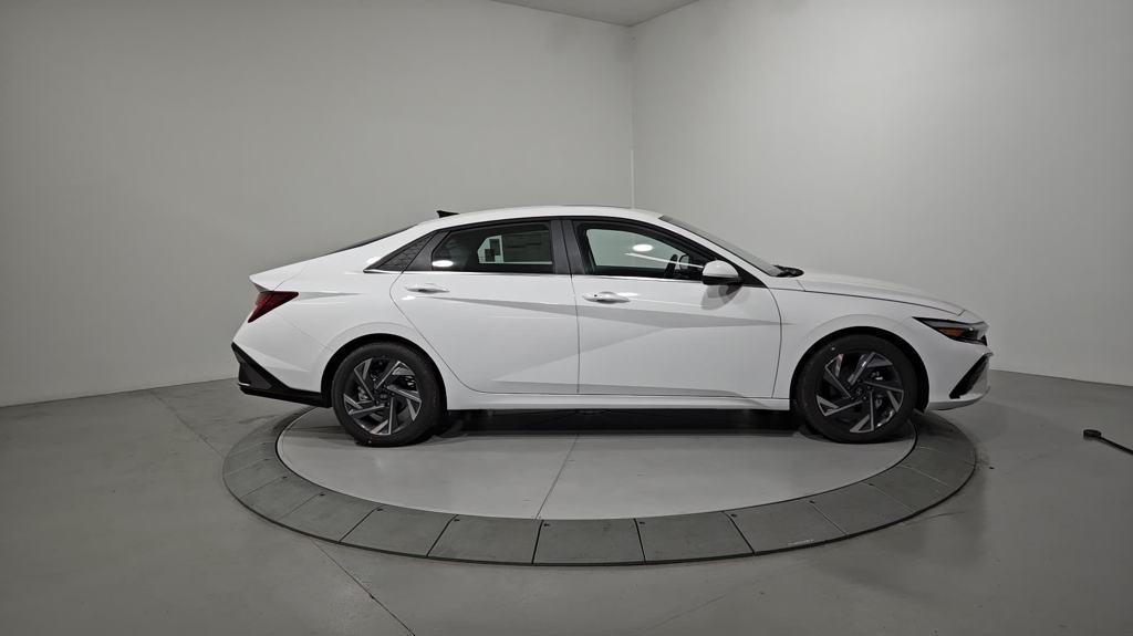 new 2025 Hyundai Elantra car, priced at $26,180