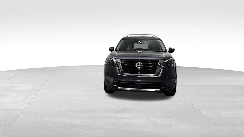 new 2025 Nissan Pathfinder car, priced at $45,921