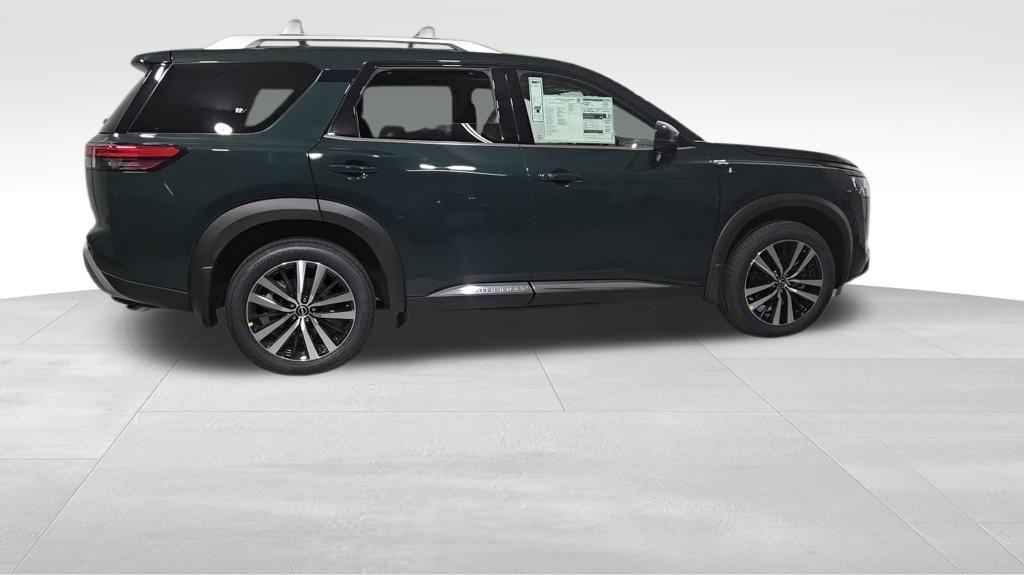 new 2025 Nissan Pathfinder car, priced at $49,646