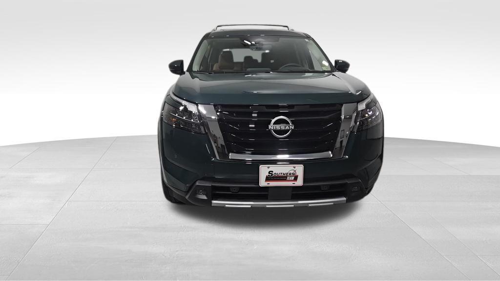 new 2025 Nissan Pathfinder car, priced at $49,646