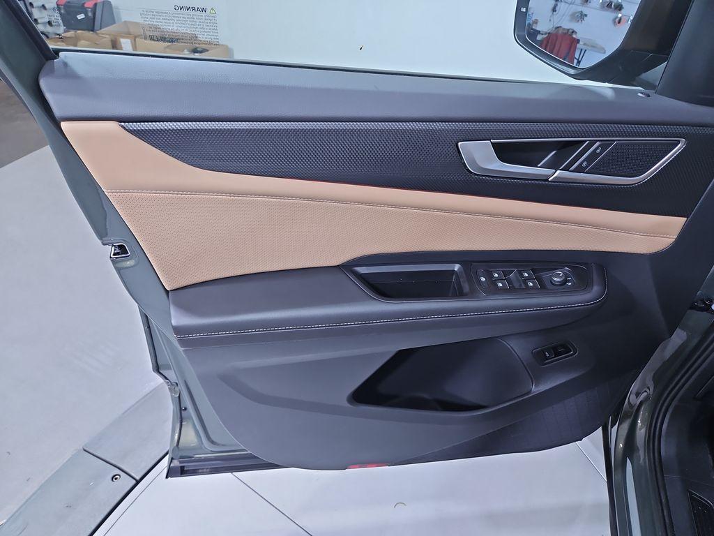 new 2025 Volkswagen Atlas Cross Sport car, priced at $47,737