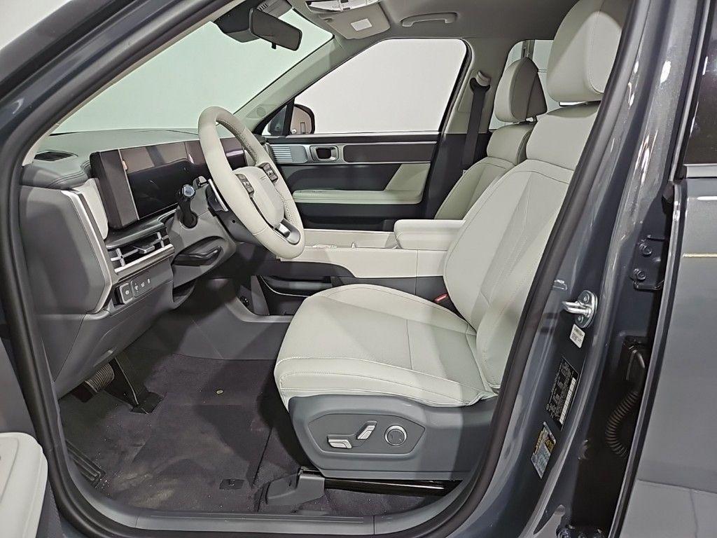 new 2025 Hyundai Santa Fe car, priced at $37,572