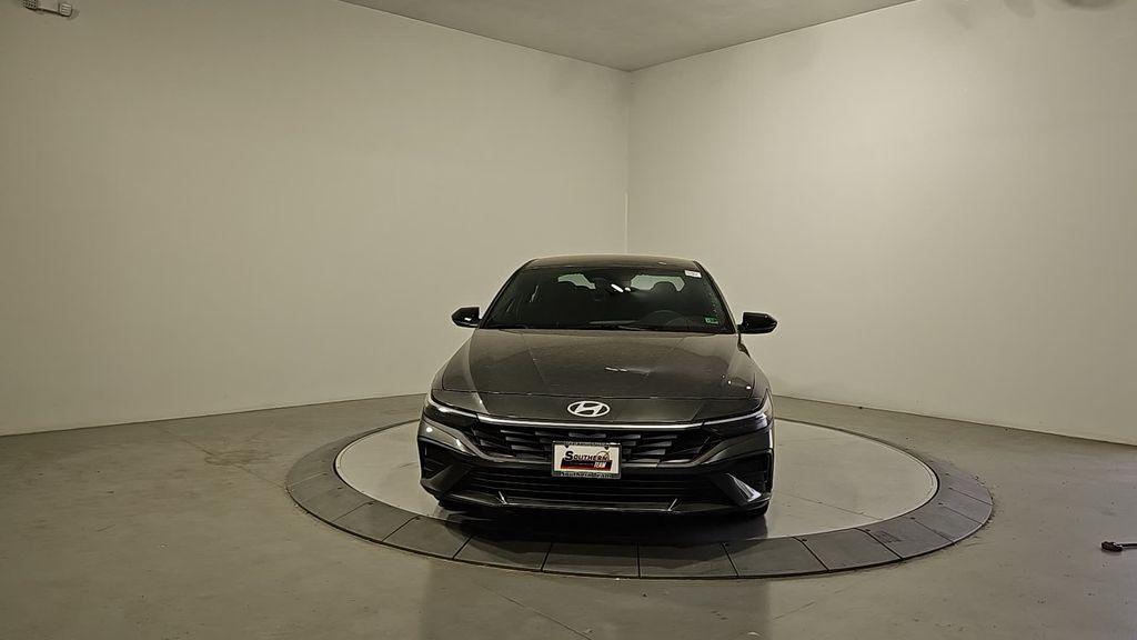 new 2025 Hyundai Elantra car, priced at $23,016