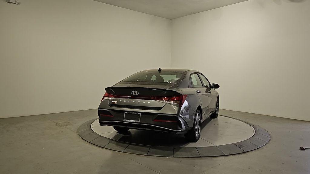 new 2025 Hyundai Elantra car, priced at $23,016