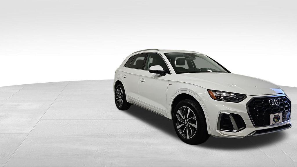 used 2023 Audi Q5 car, priced at $27,916