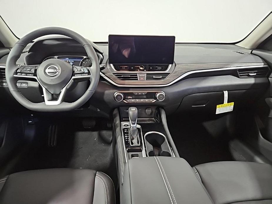 new 2025 Nissan Altima car, priced at $35,697