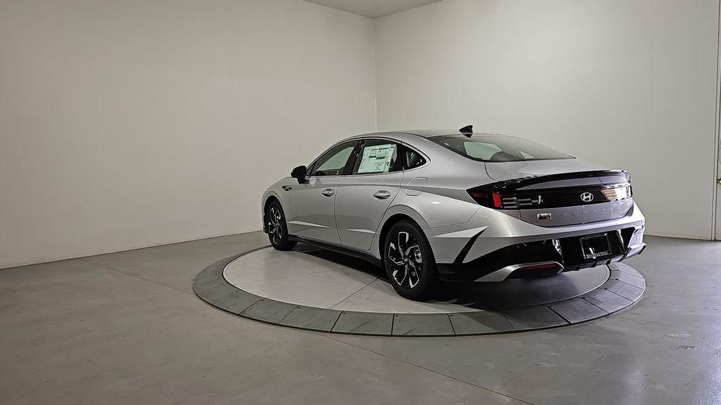 new 2025 Hyundai Sonata car, priced at $28,893
