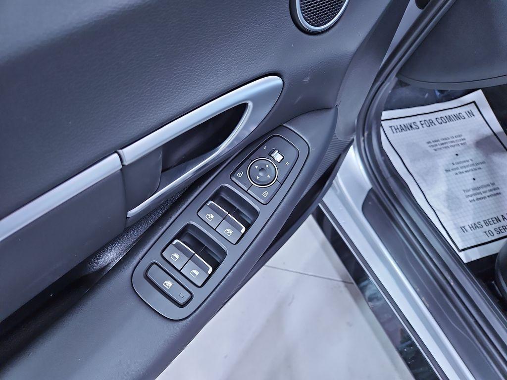 new 2025 Hyundai Sonata car, priced at $28,893