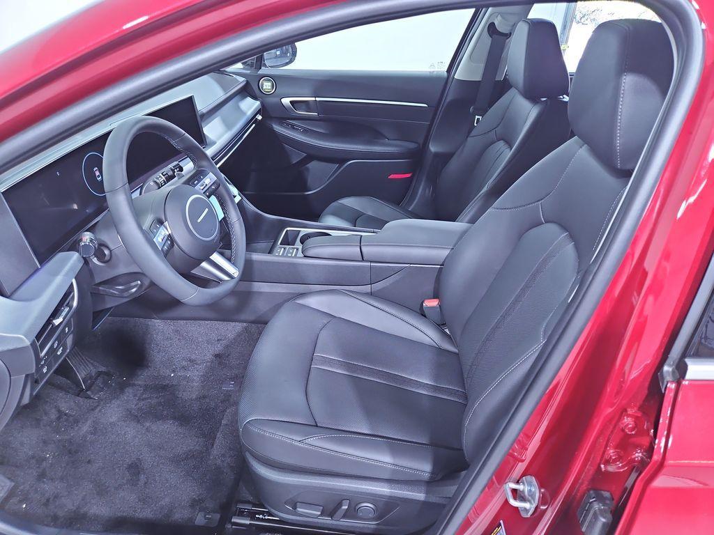 new 2025 Hyundai Sonata Hybrid car, priced at $36,114