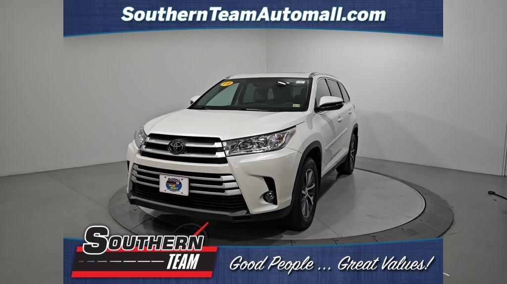 used 2019 Toyota Highlander car, priced at $30,381