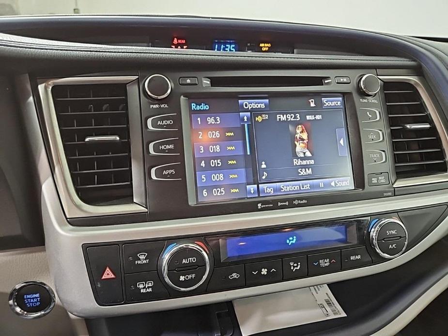 used 2019 Toyota Highlander car, priced at $30,381