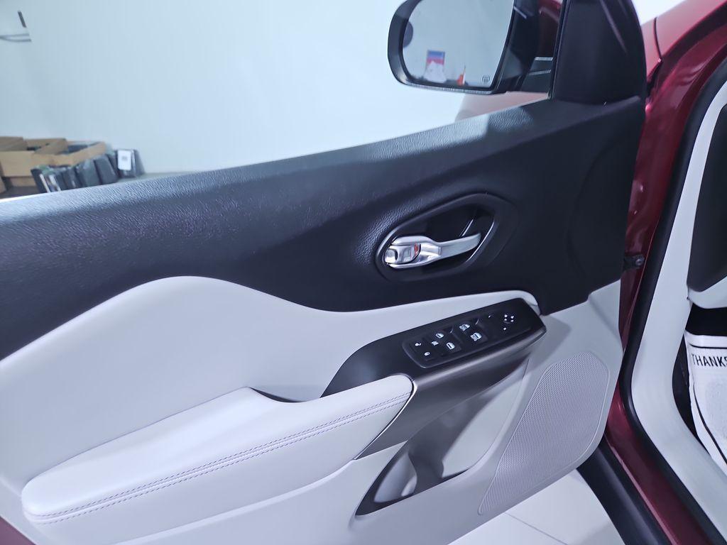 used 2020 Jeep Cherokee car, priced at $18,908