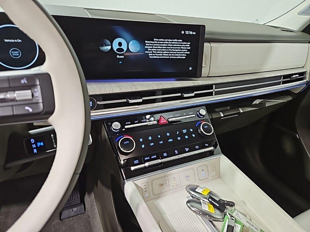 new 2025 Hyundai Santa Fe car, priced at $48,040