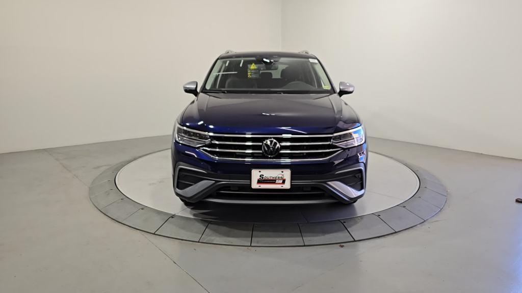 new 2024 Volkswagen Tiguan car, priced at $33,159