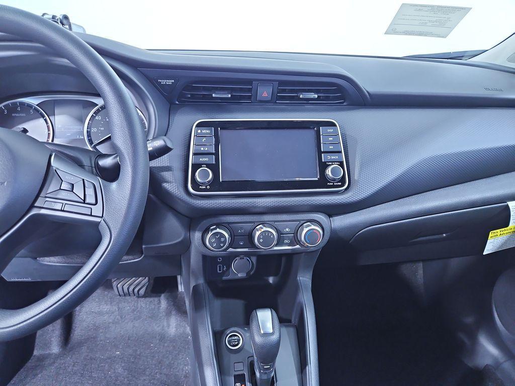 new 2025 Nissan Kicks Play car, priced at $22,042
