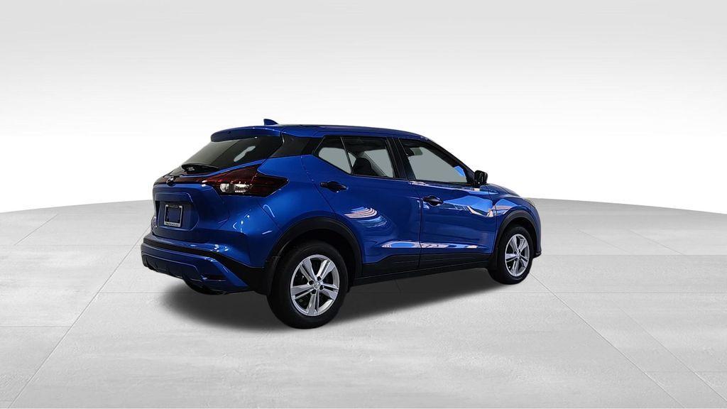 new 2025 Nissan Kicks Play car, priced at $22,042