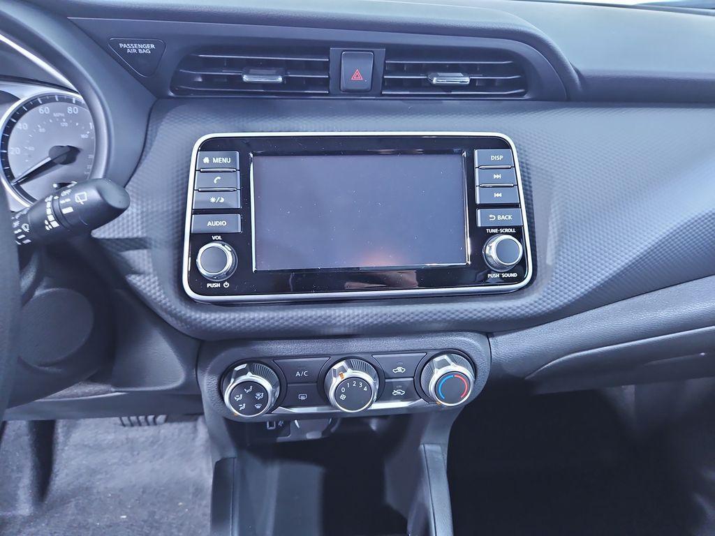 new 2025 Nissan Kicks Play car, priced at $22,042
