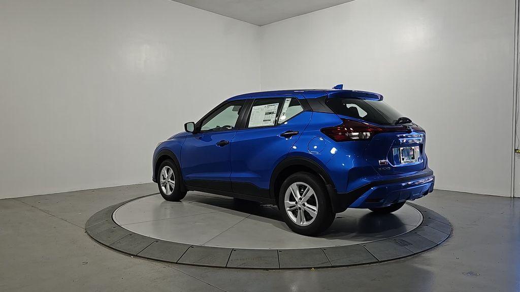 new 2025 Nissan Kicks Play car, priced at $22,042