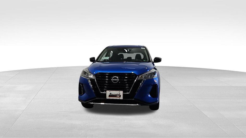 new 2025 Nissan Kicks Play car, priced at $22,042