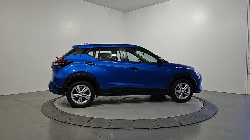 new 2025 Nissan Kicks Play car, priced at $22,042